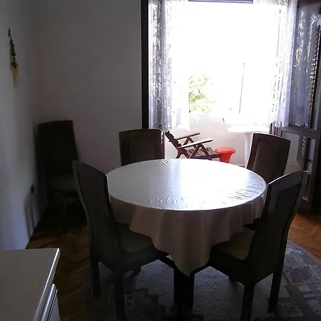 Apartment Katica Pag Town